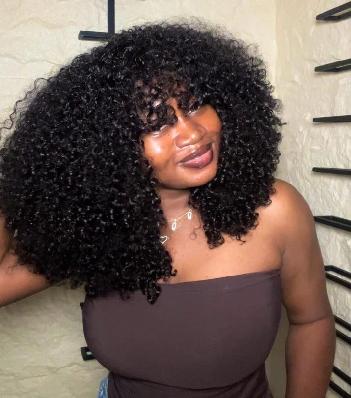 Peruca cacheado afro com franja